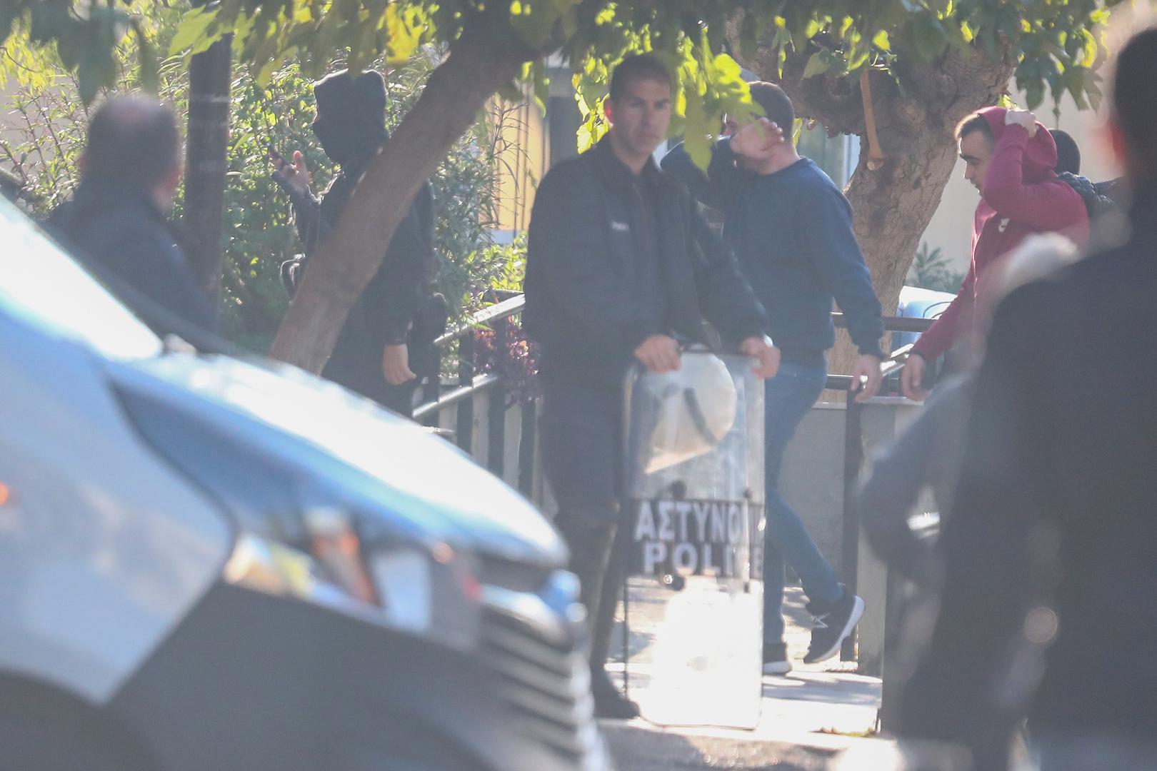 06.12.2023., Atena, Grcka - Policija dovodi na sud navijace Dinama, Bad Blue Boyse. Photo: Matija Habljak/PIXSELL