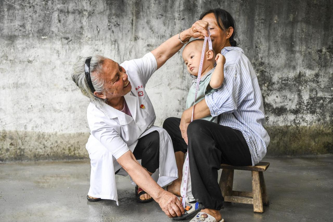 CHINA-GUANGXI-HEZHOU-VILLAGE DOCTOR (CN)