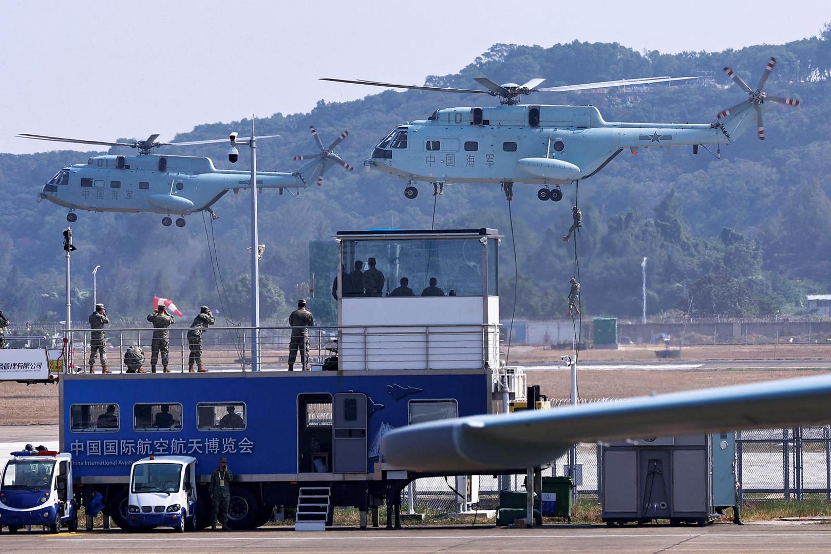 U Zhuhaiju bit će izložen i SS-UAV, masivna bespilotna letjelica koja može nositi rojeve manjih dronova za obavještajne svrhe, piše South China Morning Post. 