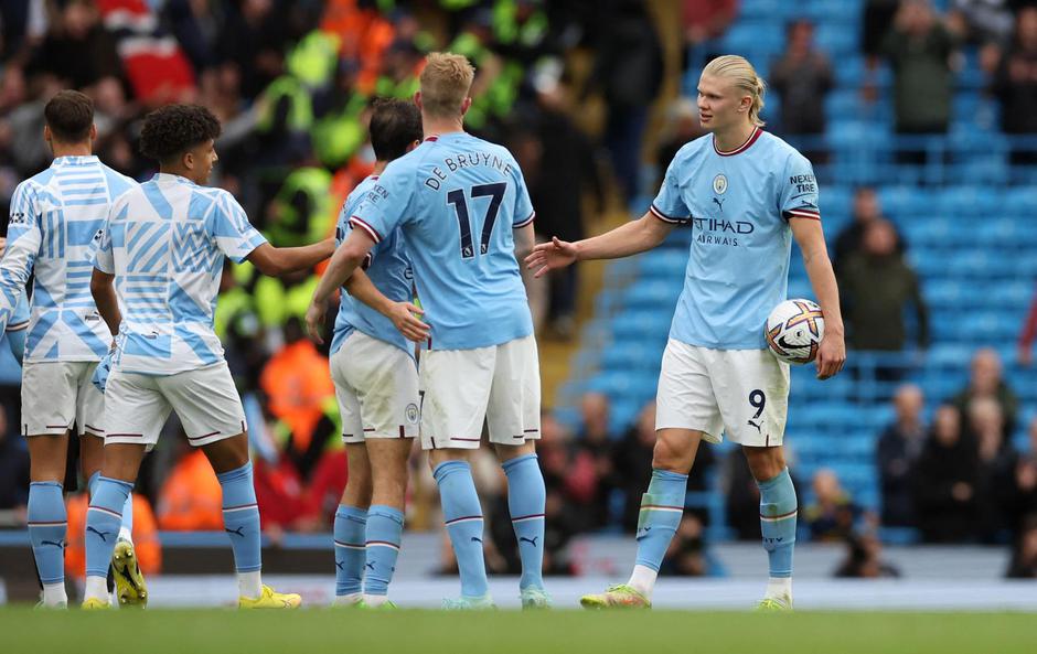 Premier League - Manchester City v Manchester United