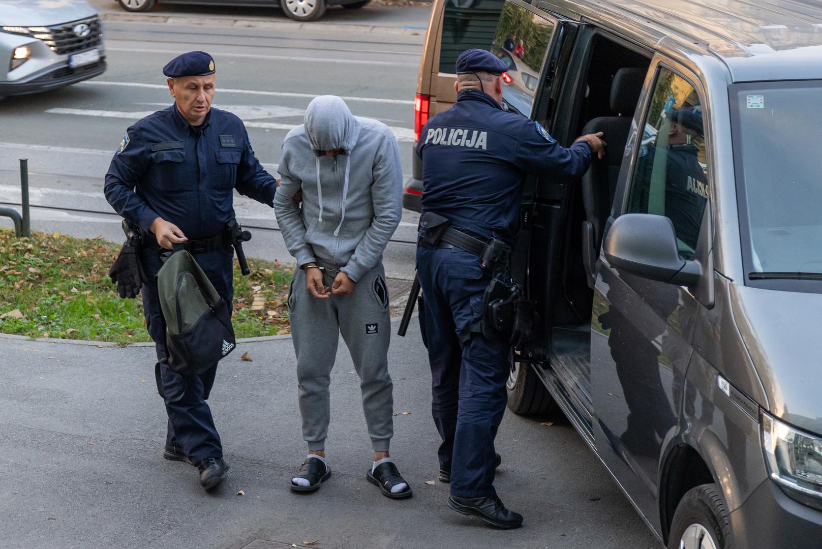 18.10.2023., Osijek - Privodjenje na Zupanijski sud troje osumnjicenih za ubojstvo, koje se dogodilo jucer u Zupanijskoj ulici. Photo: Davor Javorovic/PIXSELL