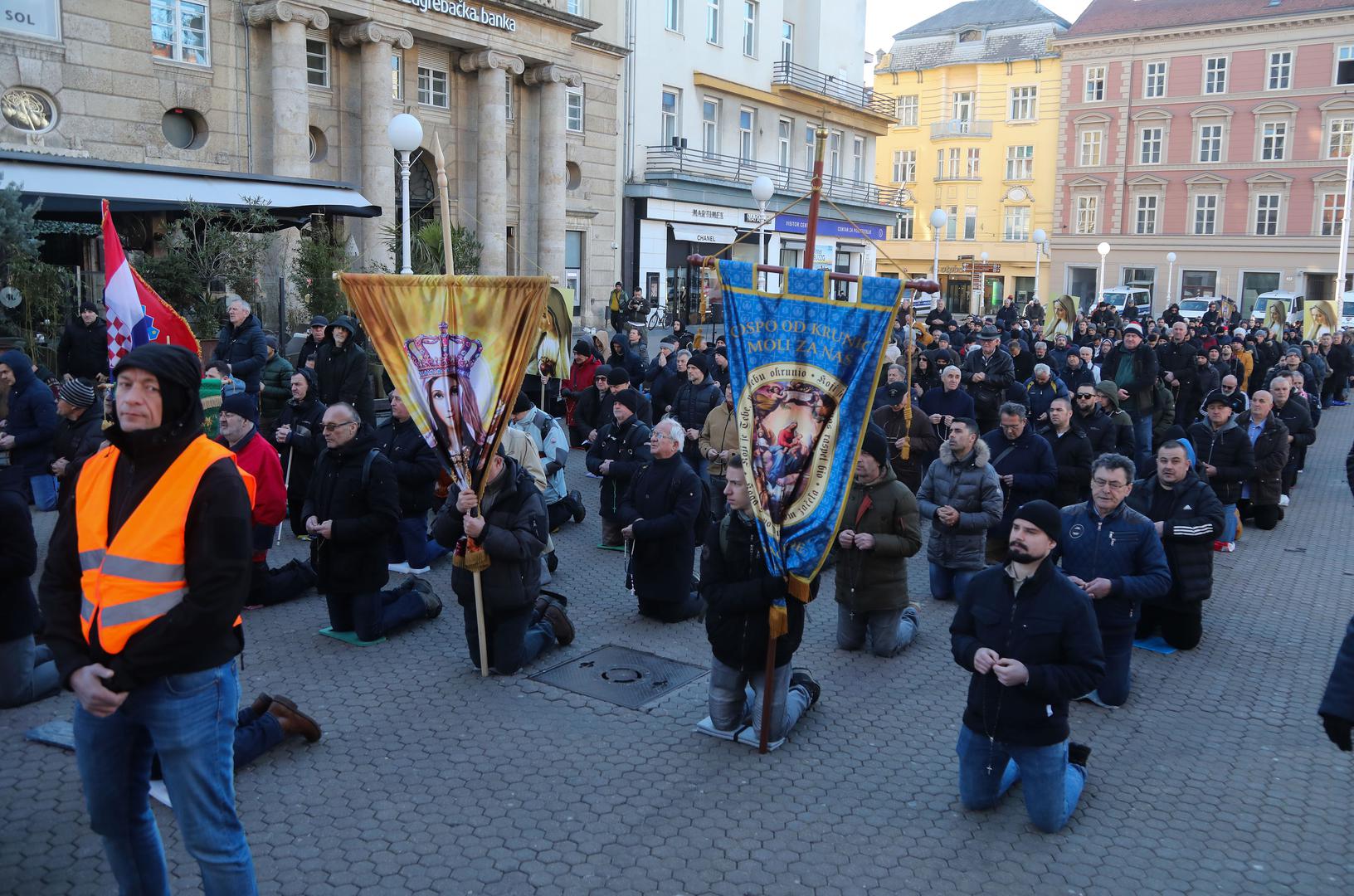 03.02.2023., Zagreb - Svake prve subote u mjesecu molitelji se vracaju  na Trg Bana Jelacica.  Photo: Zeljko Hladika/PIXSELL