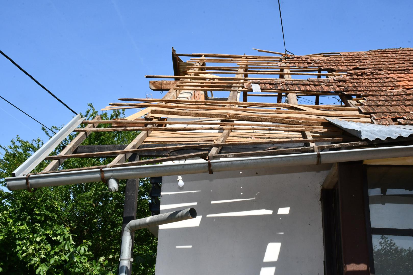 26.05.2022., Sela, Greda - Posljedice jucerasnjeg nevremena vidljive su na svakom koraku. Photo: Nikola Cutuk/PIXSELL Photo: Nikola Cutuk/PIXSELL