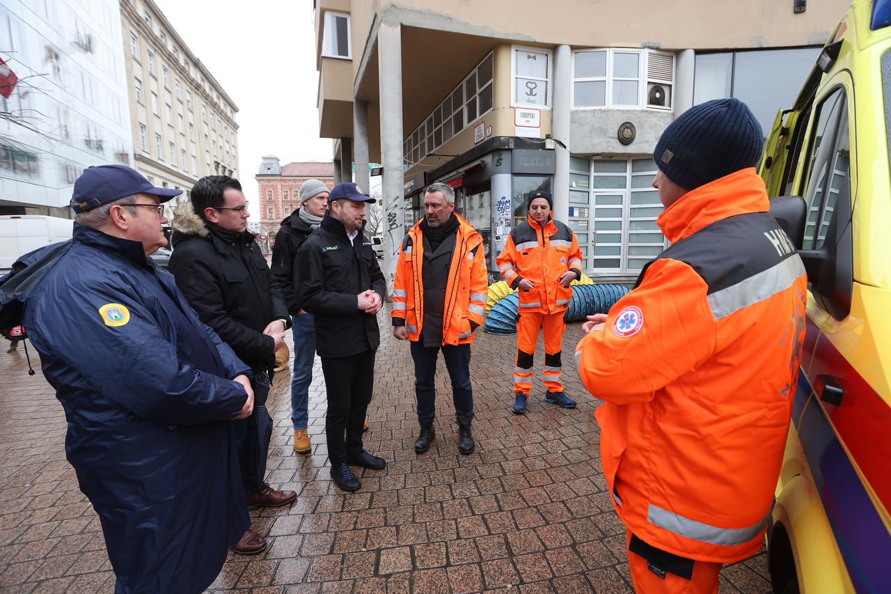 Zagreb: Zamjenik gradonačelnika Luka Korlaet prisustvovao obilježavanju Međunarodnog dana civilne zaštite na Europskom trgu