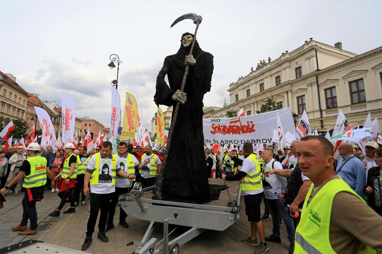 Polish farmers protest against the EU's Green Deal ahead of EU parliamentary elections, in Warsaw