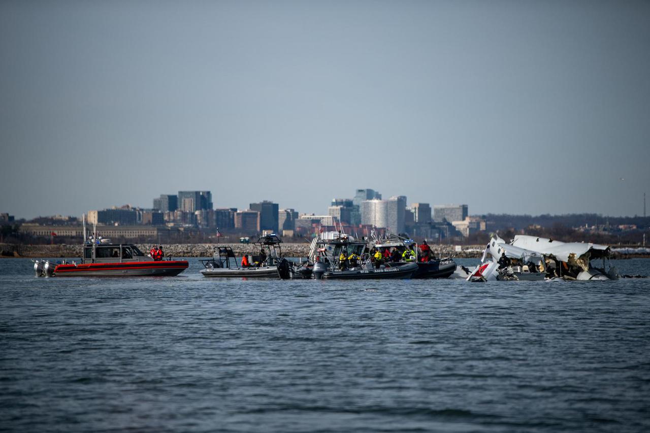 American Eagle flight 5342 crashes into the Potomac River near Ronald Reagan Washington National Airport