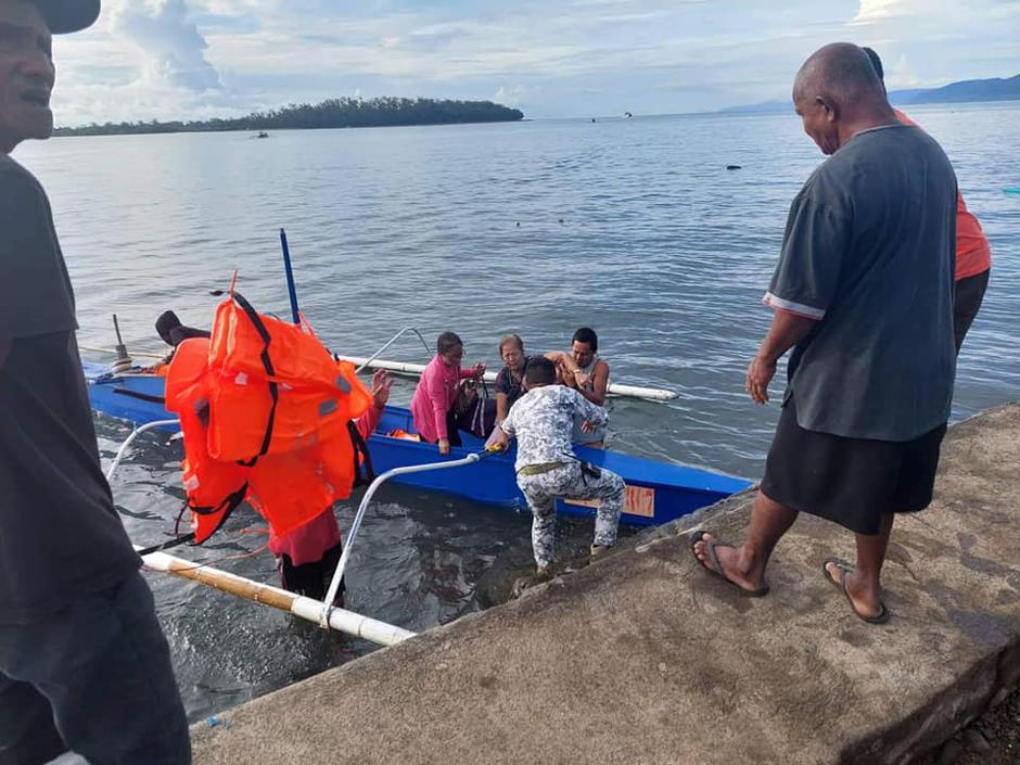 Požar trajekta na Filipinima