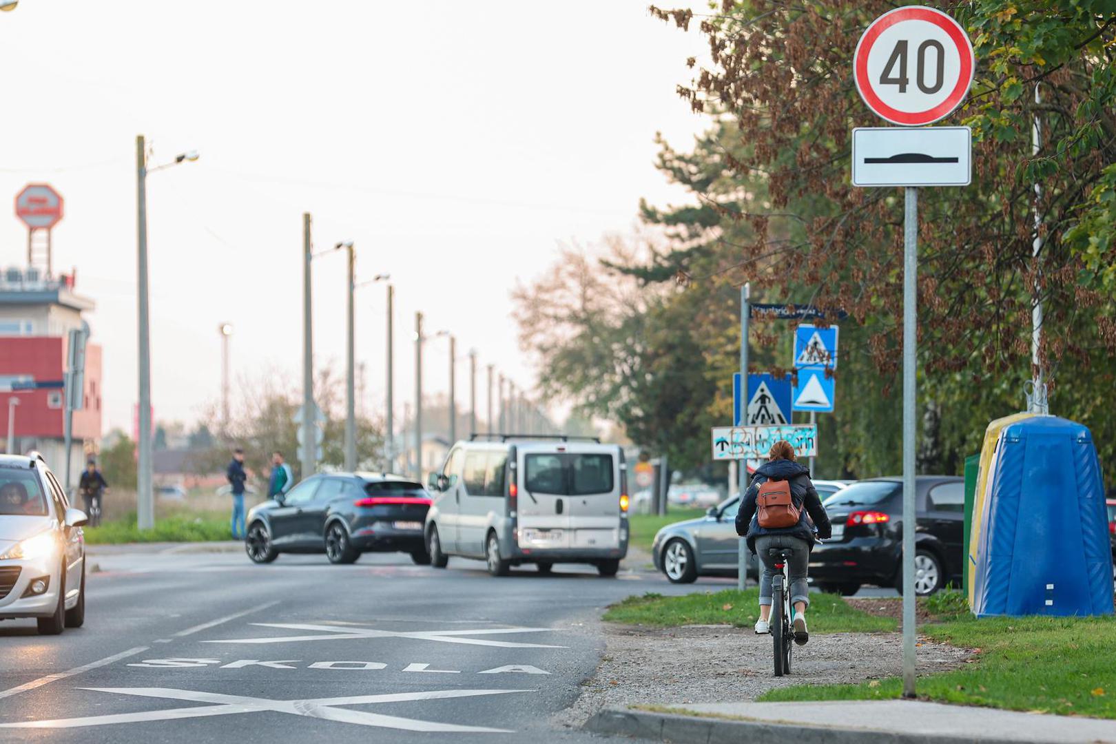 22.10.2024., Zagreb - Reportaza o prosirenju Sarajevske ulice u kojoj ce nakon radova voziti tramvaji i biti ce spojena sa Zagrebackom obilaznicom. Photo: Luka stanzl/PIXSELL