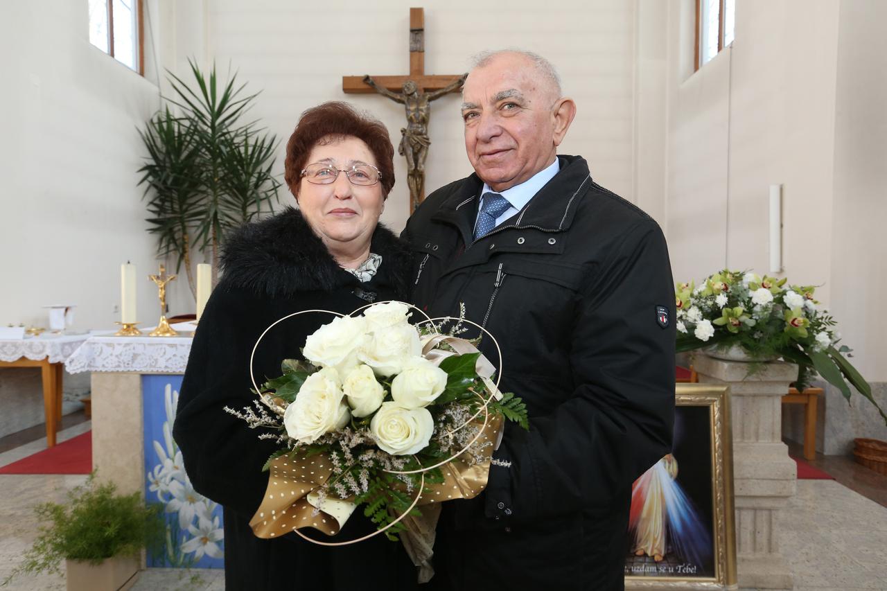 15.01.2017., Zagreb - Zupna crkva BDM Majke Bozje Remetinec Blato. Ruzica i Ivan Scukanec proslavili  pedeset godina braka obnovom bracnih zavjeta. DKS_56149550 Photo: Robert Anic/PIXSELL