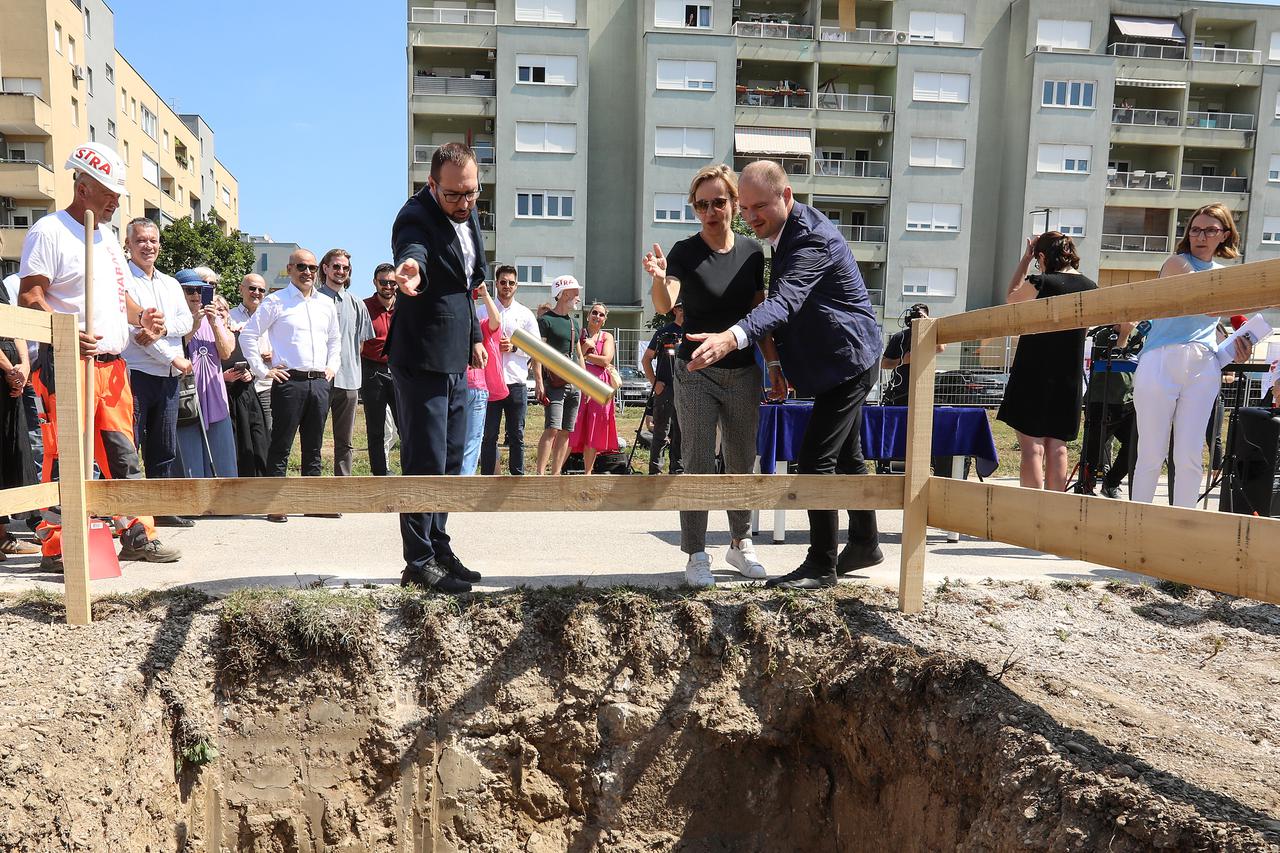 Zagreb: Obilježavanje početka radova na izgradnji zatvorenog bazenskog kompleksa Špansko-Oranice