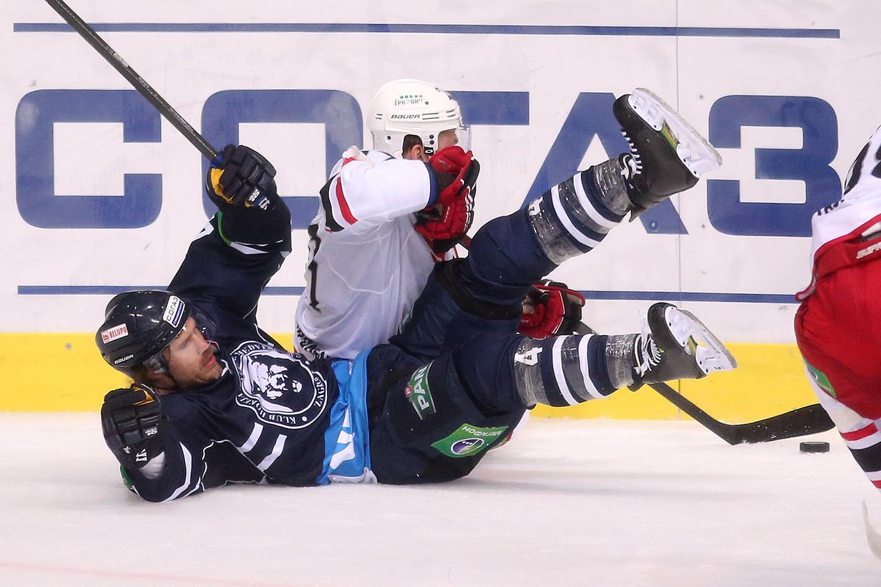 30.09.2013., Dom sportova, Zagreb - 12. kolo KHL-a, kontinentalne hokejaske lige, KHL Medvescak - Avtomobilist Yekaterinburg. Steven Montador.  Photo: Igor Kralj/PIXSELL