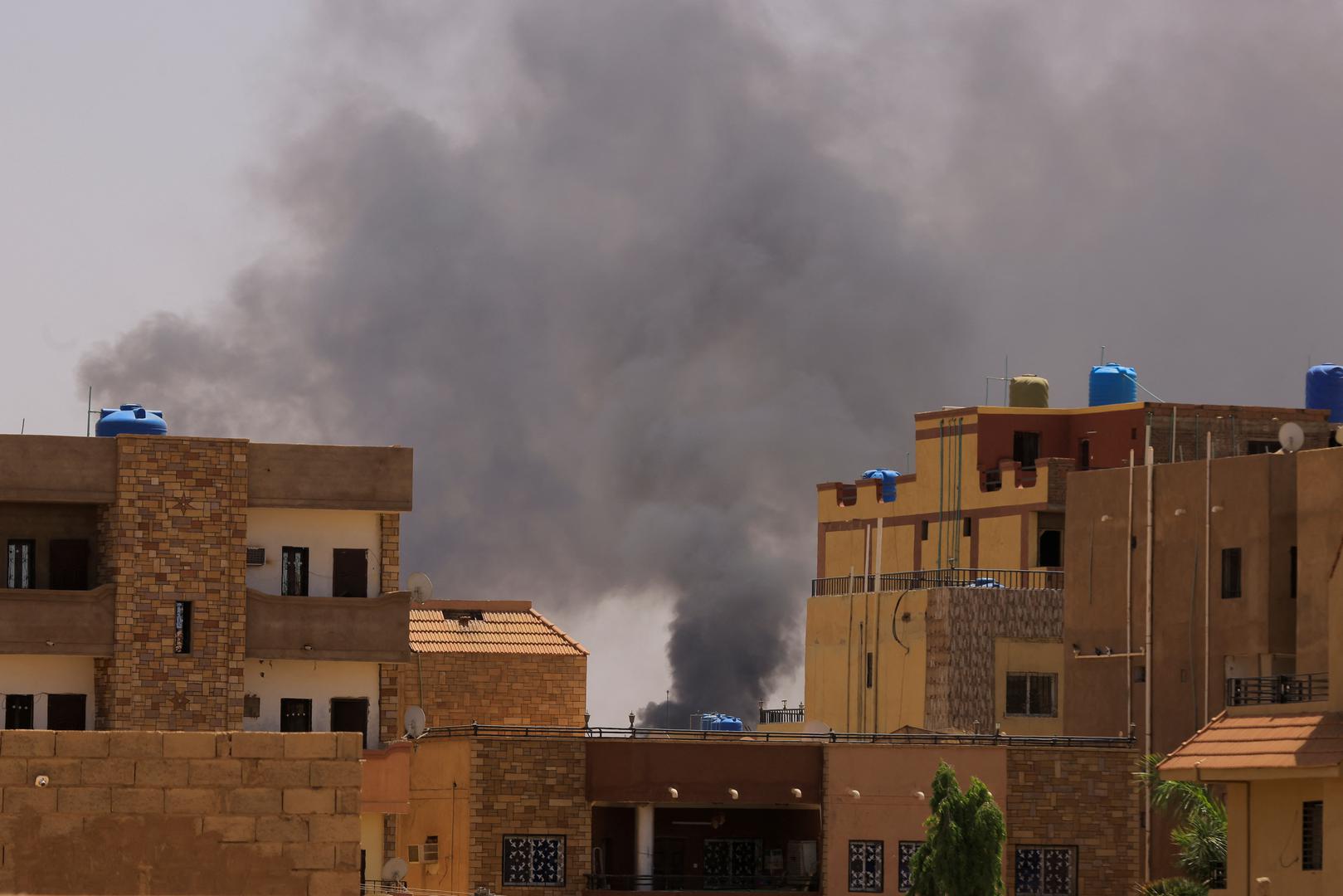 Smoke is seen rise from buildings during clashes between the paramilitary Rapid Support Forces and the army in Khartoum North, Sudan. April 22, 2023. REUTERS/ Mohamed Nureldin Abdallah Photo: MOHAMED NURELDIN ABDALLAH/REUTERS