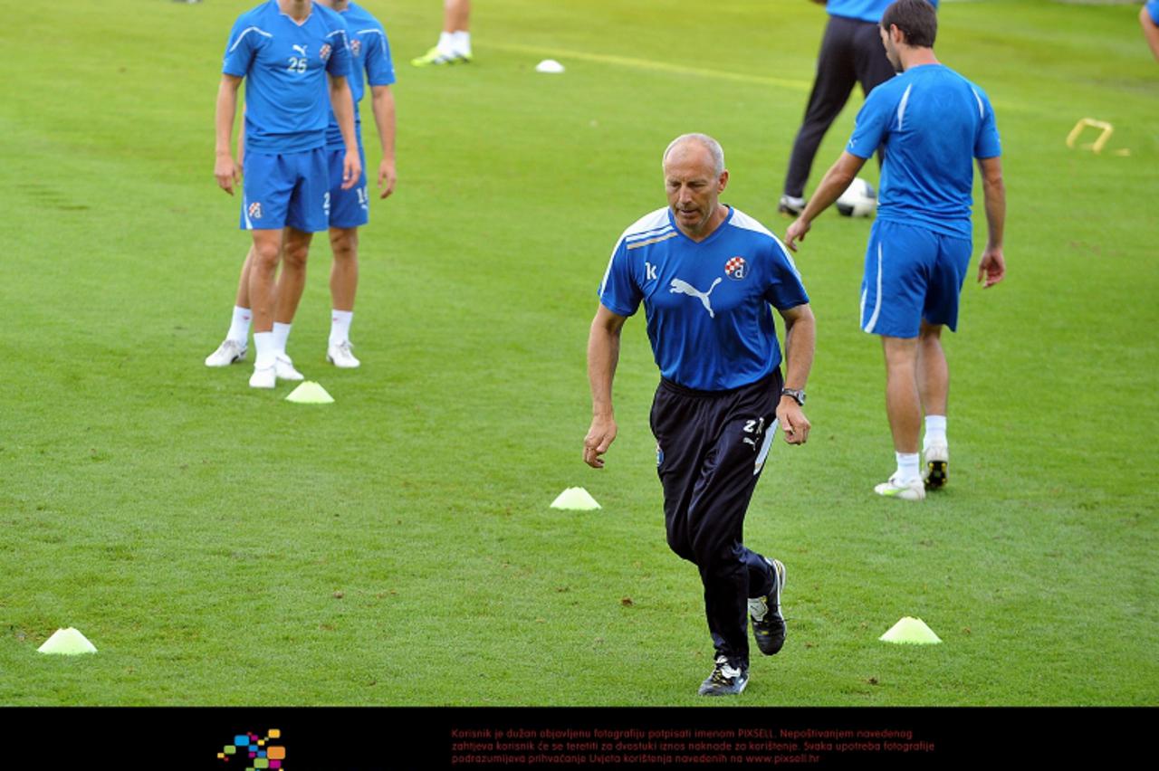 '02.08.2011., Hitrec-Kacijan, Zagreb - Trening nogometasa GNK Dinamo dan prije uzvratne utakmice 3. pretkola Lige Prvaka protiv HJK Helsinkija. Kondicijski trener Zvonko Komes.  Photo: Goran Stanzl/PI