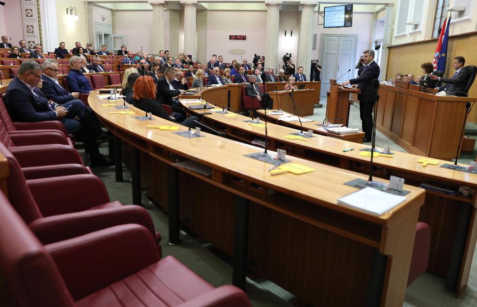 Zagreb: Premijer Plenković u Hrvatskom saboru podnio godišnje izvješće o radu svoje Vlade