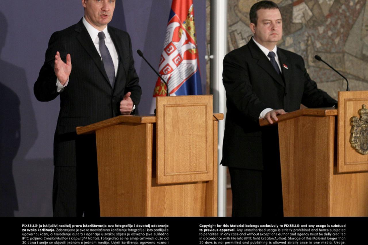 '16.01.2013., Beograd, Srbija - Predsjednik Vlade Republike Hrvatske Zoran Milanovic sastao se s predsjednikom Vlade Republike Srbije i ministrom unutrasnjih poslova Ivicom Dacicem. Nakon sastanka odr