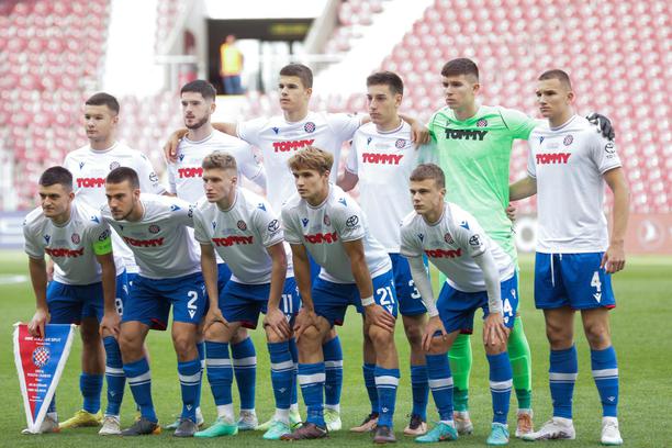Football Report on X: Starting XIs and benches for AZ Alkmaar U19 vs Hajduk  Split U19 in the UEFA Youth League Final: #AZ #azhaj #UYL #Hajduk   / X