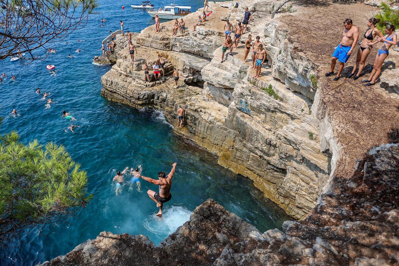 Kaštel Stari: Olujno nevrijeme tijekom noći zahvatilo šire splitsko područje 