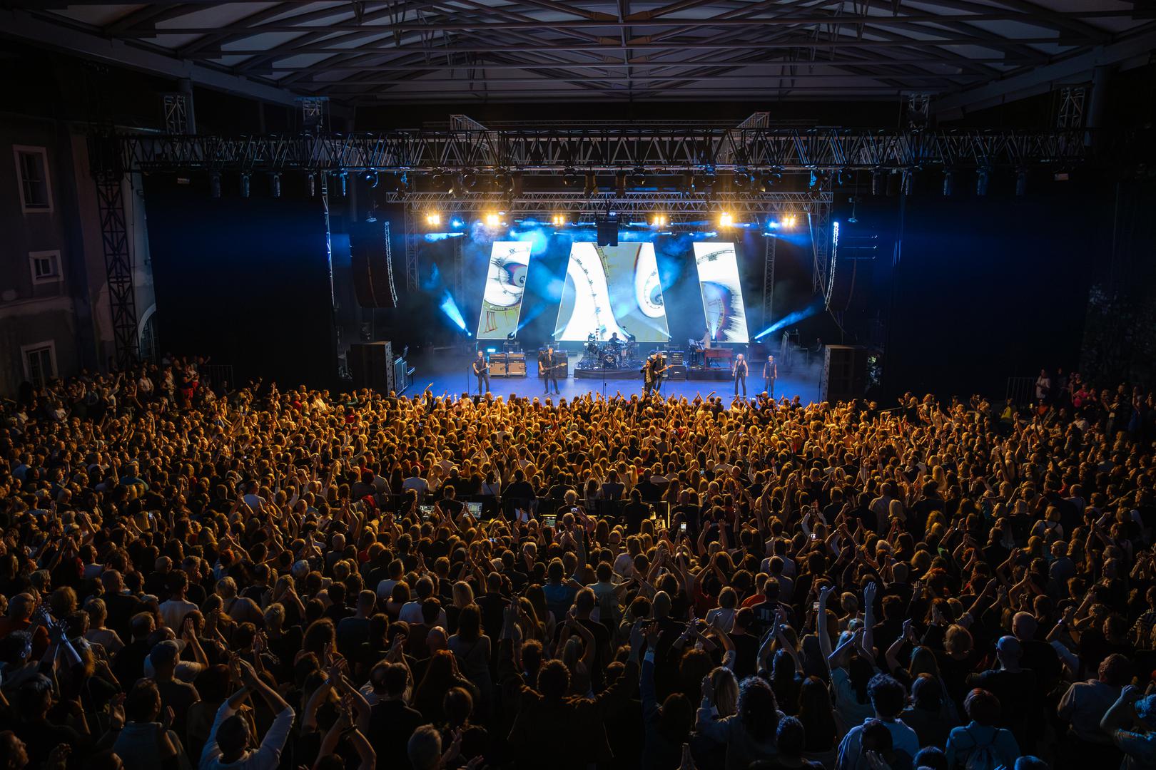 Za Parni Valjak ovo je bio drugi koncert pred publikom u Ljubljani u posljednjih godinu dana, u novom poglavlju koje su predstavili prošle godine. 