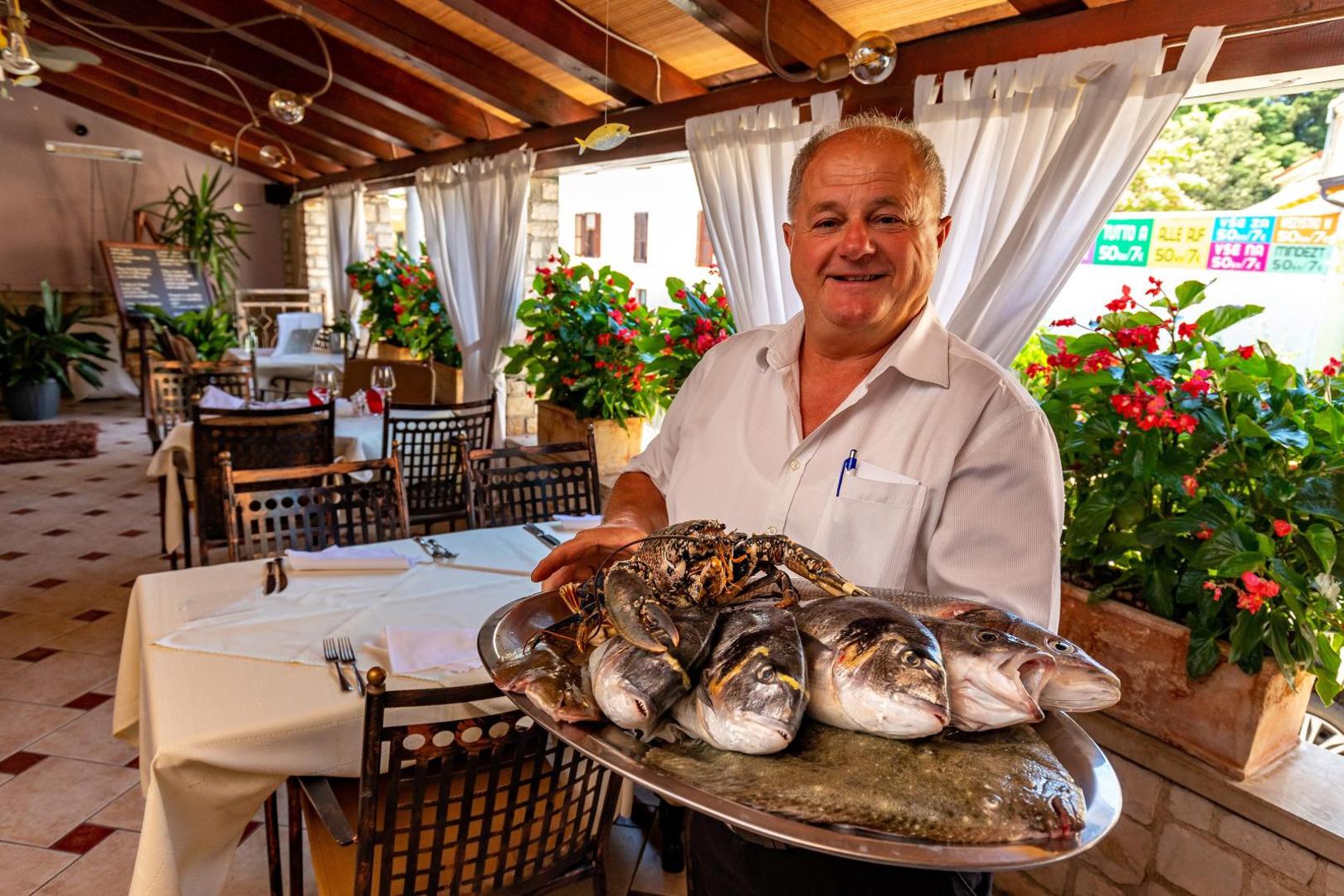 06.07.2020.., Novigrad - 
Novigrad u Istri. Na fotografiji restoran Cok (vl. Sergio Jugovac).
Photo: Srecko Niketic/PIXSELL