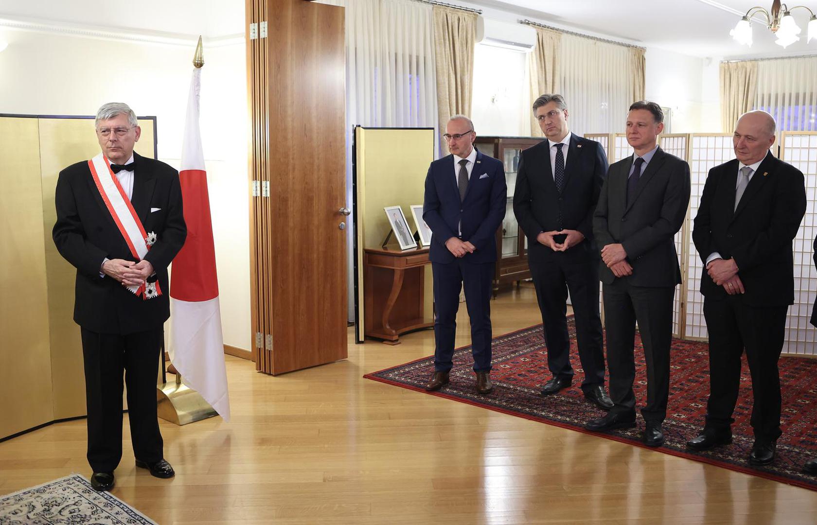 17.04.2023., Zagreb - Potpredsjednik Hrvatskoga sabora akademik Zeljko Reiner prima "Odlicje Reda izlazeceg sunca prve klase s lentom" u rezidenciji japanskog veleposlanika. Photo: Marko Prpic/PIXSELL