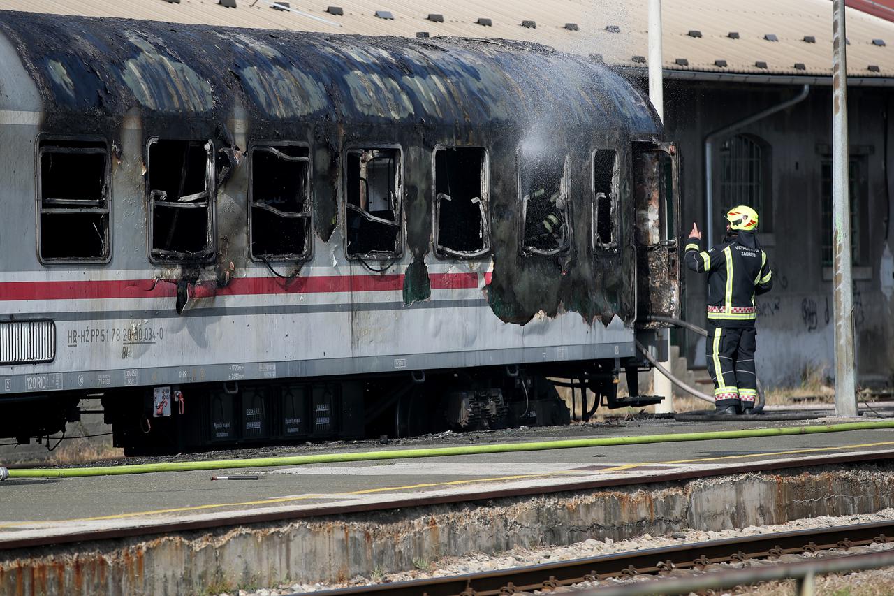 Zagreb: Na Glavnom kolodvoru zapalio se putnički vagon