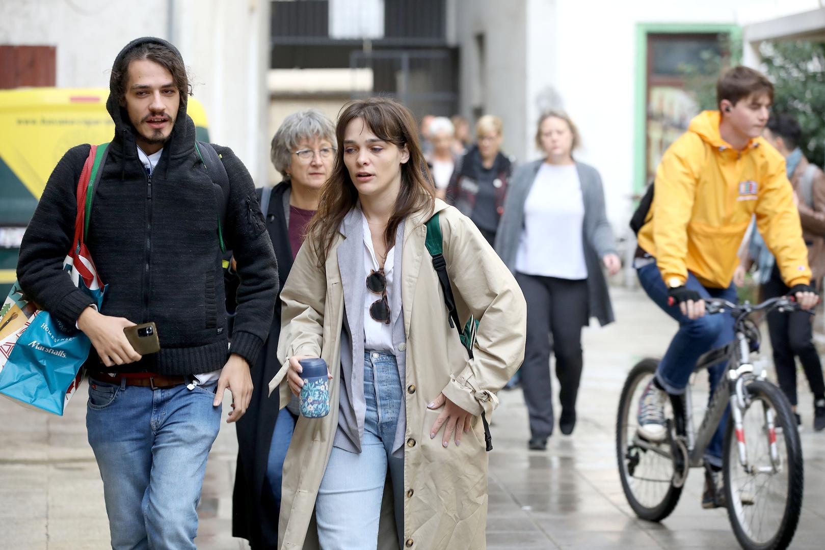 31.10.2023., Zagreb - Dolazak profesora i studenata na izvanrednu sjednicu Akademskog vijeca ADU. Photo: Patrik Macek/PIXSELL