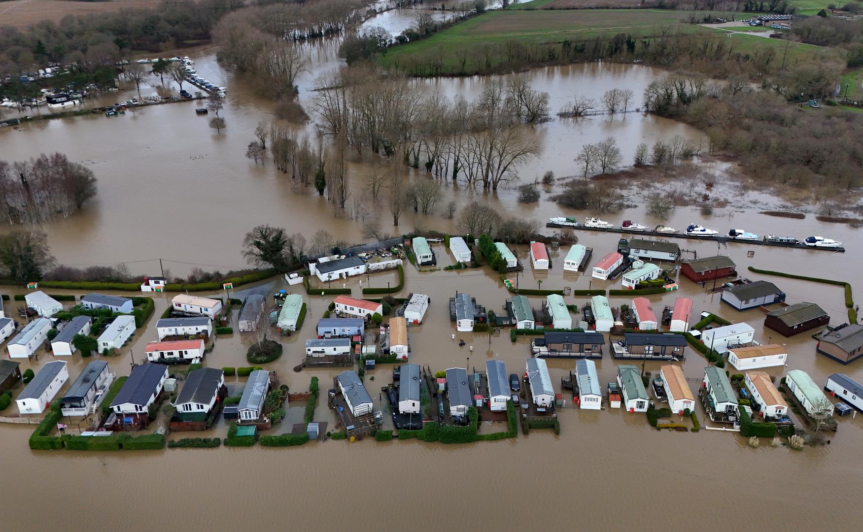 A view of flood waters around the Little Venice caravan park in Yalding, Kent. Weather warnings remain in force across much of the UK on Monday with adverse conditions, including flooding from heavy rain and thawing snow. Picture date: Monday January 6, 2025. Photo: Gareth Fuller/PRESS ASSOCIATION