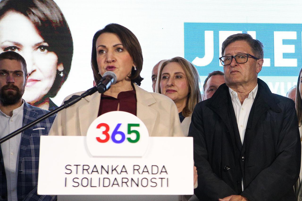 Zagreb: Jelena Pavičić Vukičević dala izjavu za medije