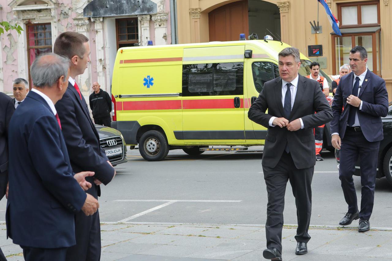 Vukovar: Svečanom sjednicom obilježen Dan Grada Vukovara kojoj je nazočio i predsjednik Milanović 