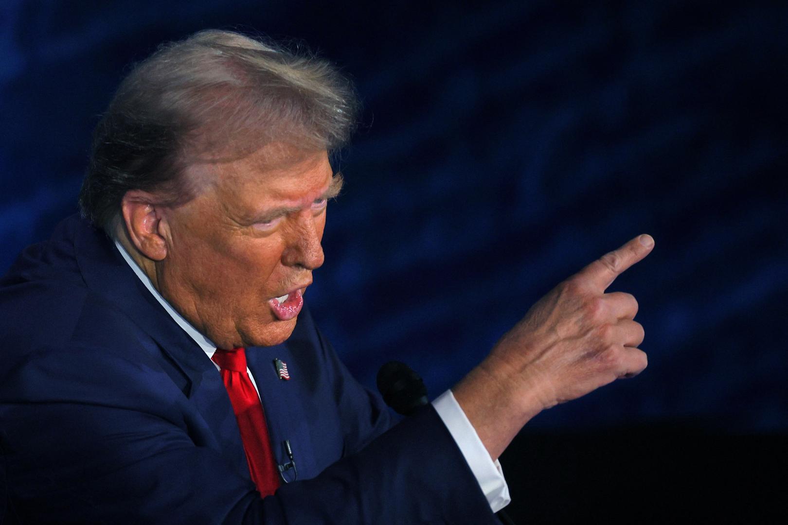 Republican presidential nominee, former U.S. President Donald Trump speaks during a presidential debate hosted by ABC with Democratic presidential nominee, U.S. Vice President Kamala Harris, in Philadelphia, Pennsylvania, U.S., September 10, 2024. REUTERS/Brian Snyder Photo: BRIAN SNYDER/REUTERS