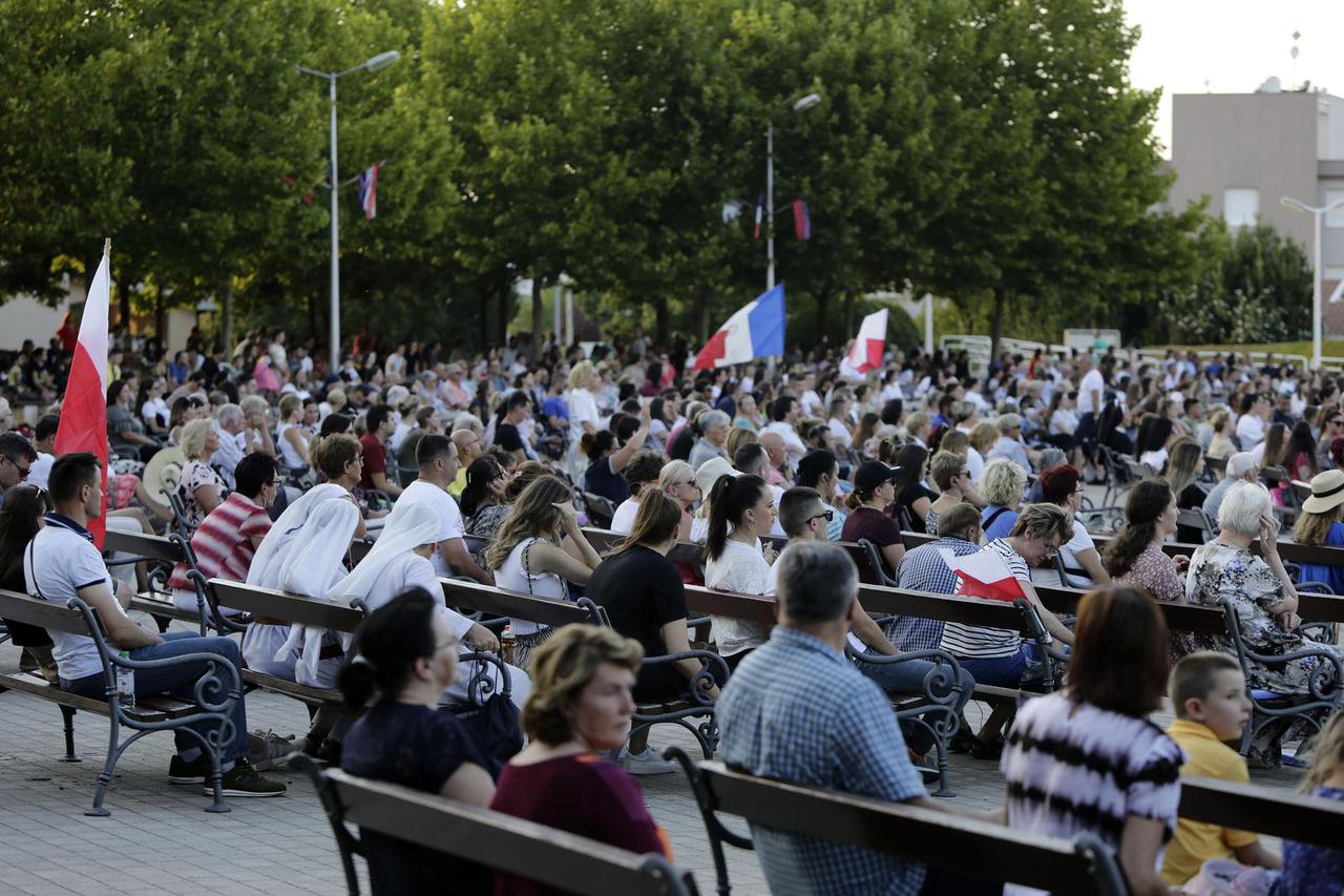 Usprkos koronavirusu Međunarodni festival mladih okupio je tisuće mladih katolika