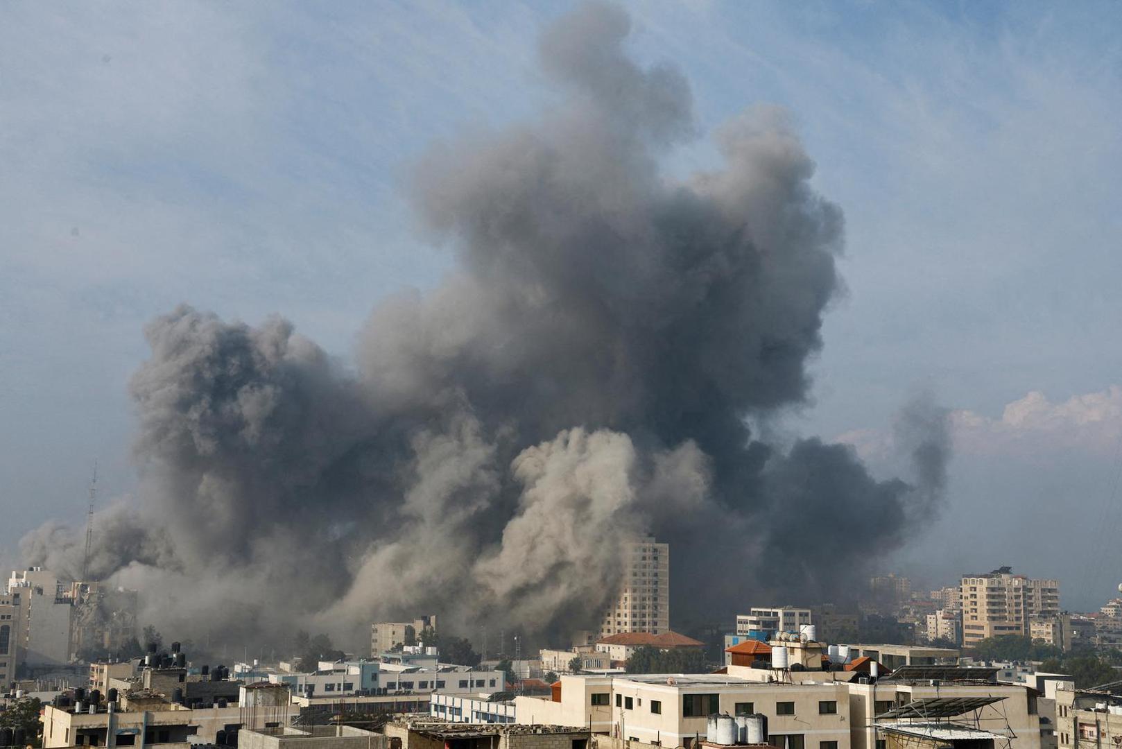 Smoke billows following Israeli strikes, in Gaza City, October 11, 2023. REUTERS/Mohammed Salem REFILE - CORRECTING "NORTHERN GAZA STRIP" TO "GAZA CITY\ Photo: MOHAMMED SALEM/REUTERS