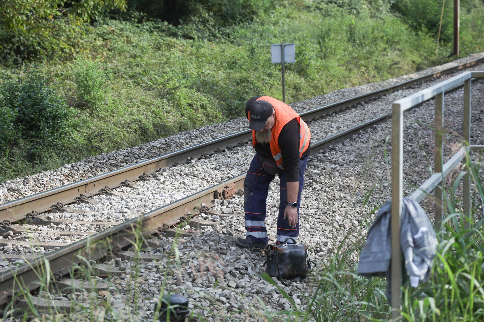 20.9.2024., Demerje - Zeljeznicki prijelaz za automobile gdje se sinoc oko 2 sata ujutro dogodila prometna nesreca u kojoj su sudjelovali osobni automobil te vlak. Photo: Luka Batelic/PIXSELL