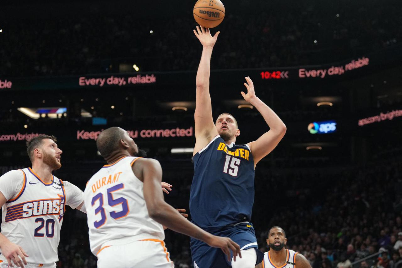 NBA: Denver Nuggets at Phoenix Suns