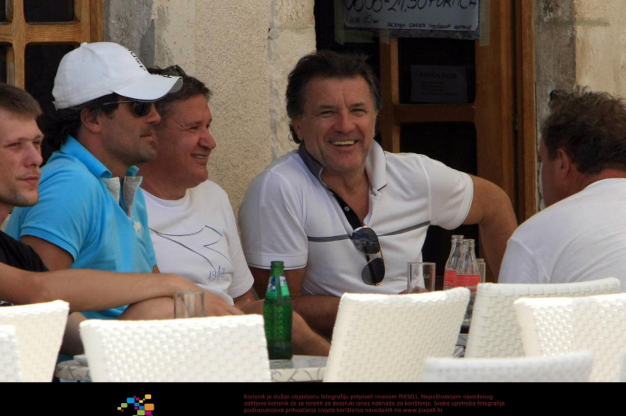 '29.07.2012., Hvar - Zdravko i Zoran Mamic odmaraju u Hvaru nakon sokantnog prolaza Dinama u kvalifikacijama za Ligu prvaka. Photo: Dalibor Urukalovic/PIXSELL'