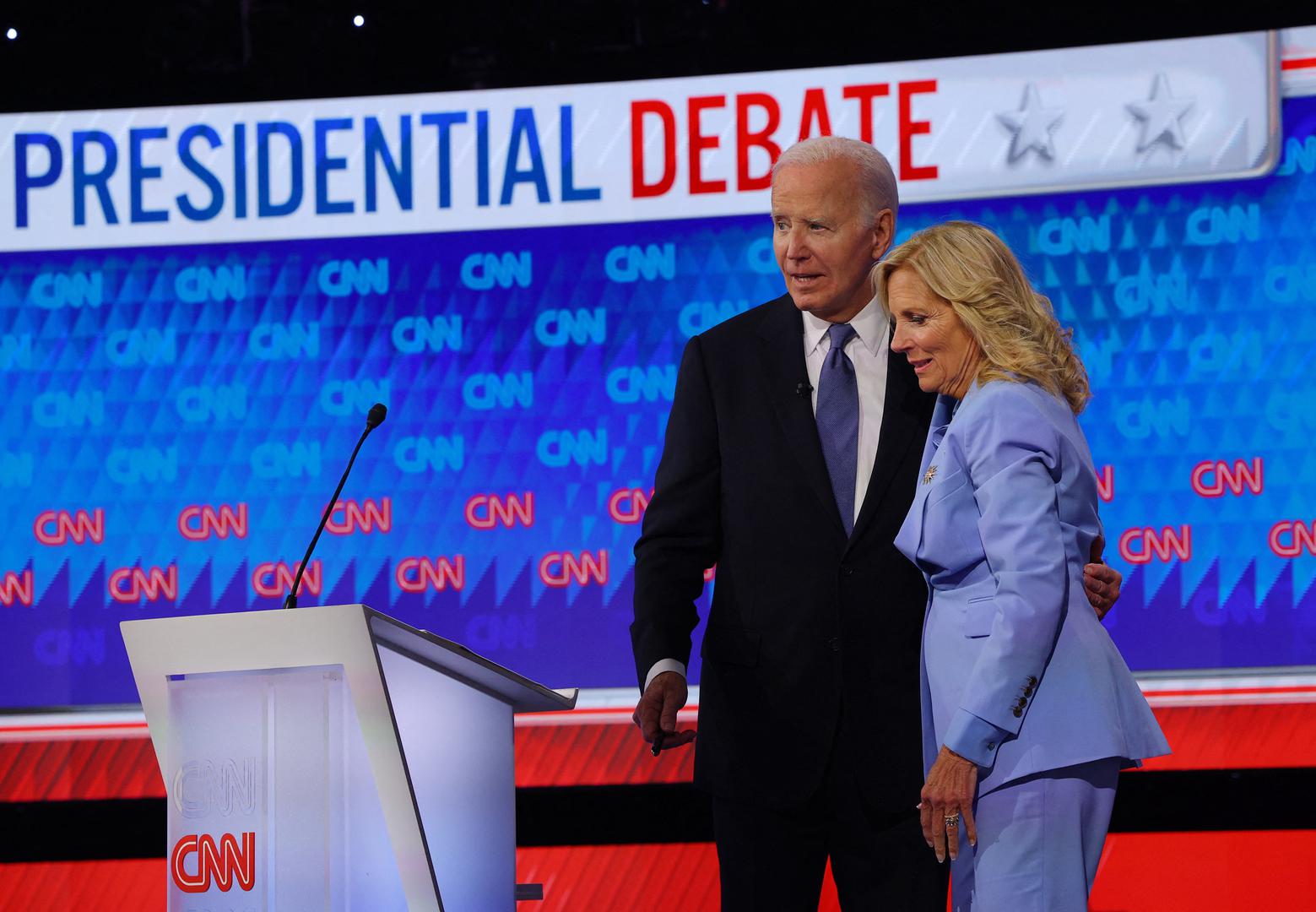 Democrat candidate, U.S. President Joe Biden, embraces first lady Dr. Jill Biden after the conclusion of a presidential debate with Republican candidate, former U.S. President Donald Trump, in Atlanta, Georgia, U.S., June 27, 2024. REUTERS/Brian Snyder Photo: BRIAN SNYDER/REUTERS