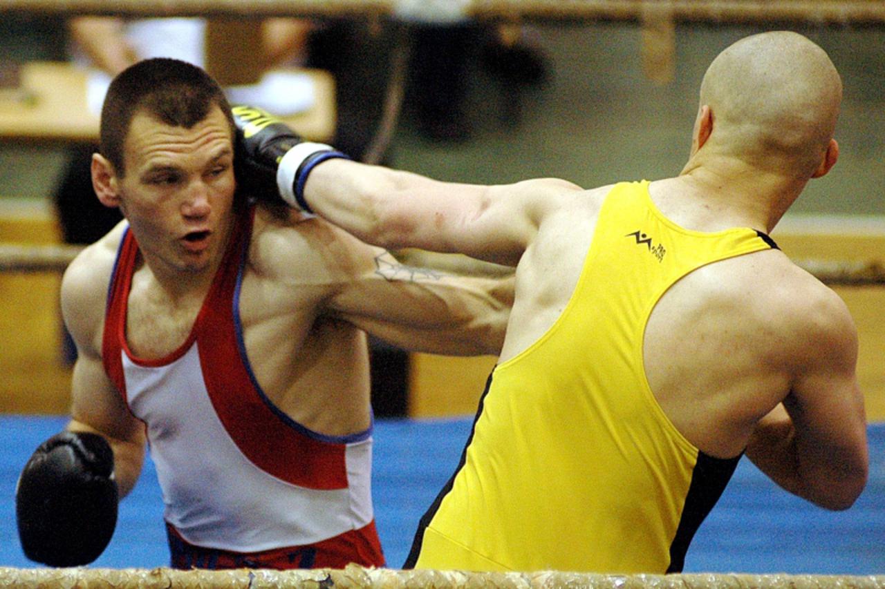 'sport, 10.02.2010., varazdin, varazdinski boksac goran borovic nastupa u opatiji na borilackoj priredbi opatija fight night protic madjara szandora papa Photo: Marko Jurinec/PIXSELL'