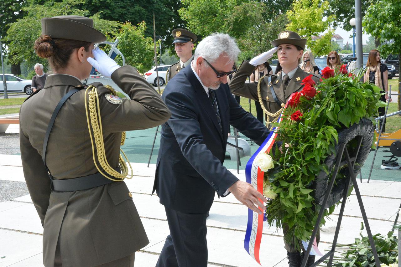 16. susret sjećanja na poginulu djecu u Domovinskom ratu "Mali križ - velika žrtva"