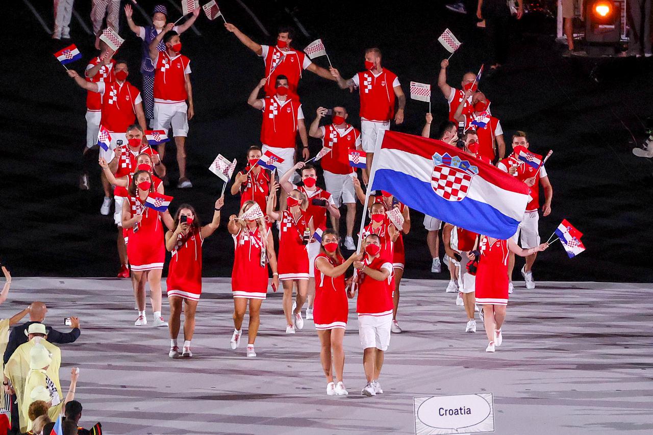 Sandra Perković i Josip Glasnović nosili hrvatsku zastavu na  otvorenju Olimpijskih igara