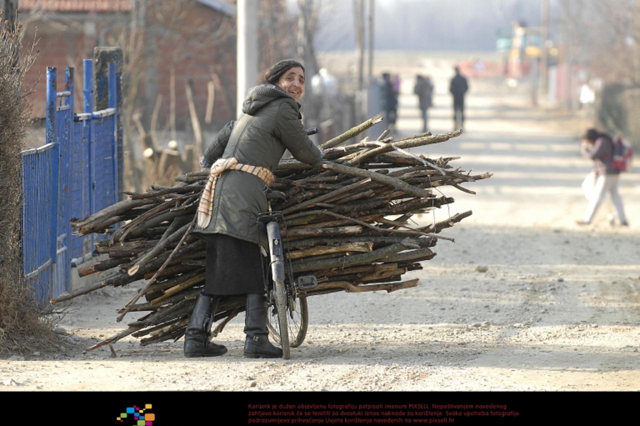 '31.01.2012., Orehovica - Zivot u romskom naselju Orehovica. Photo: Vjeran Zganec-Rogulja/PIXSELL'