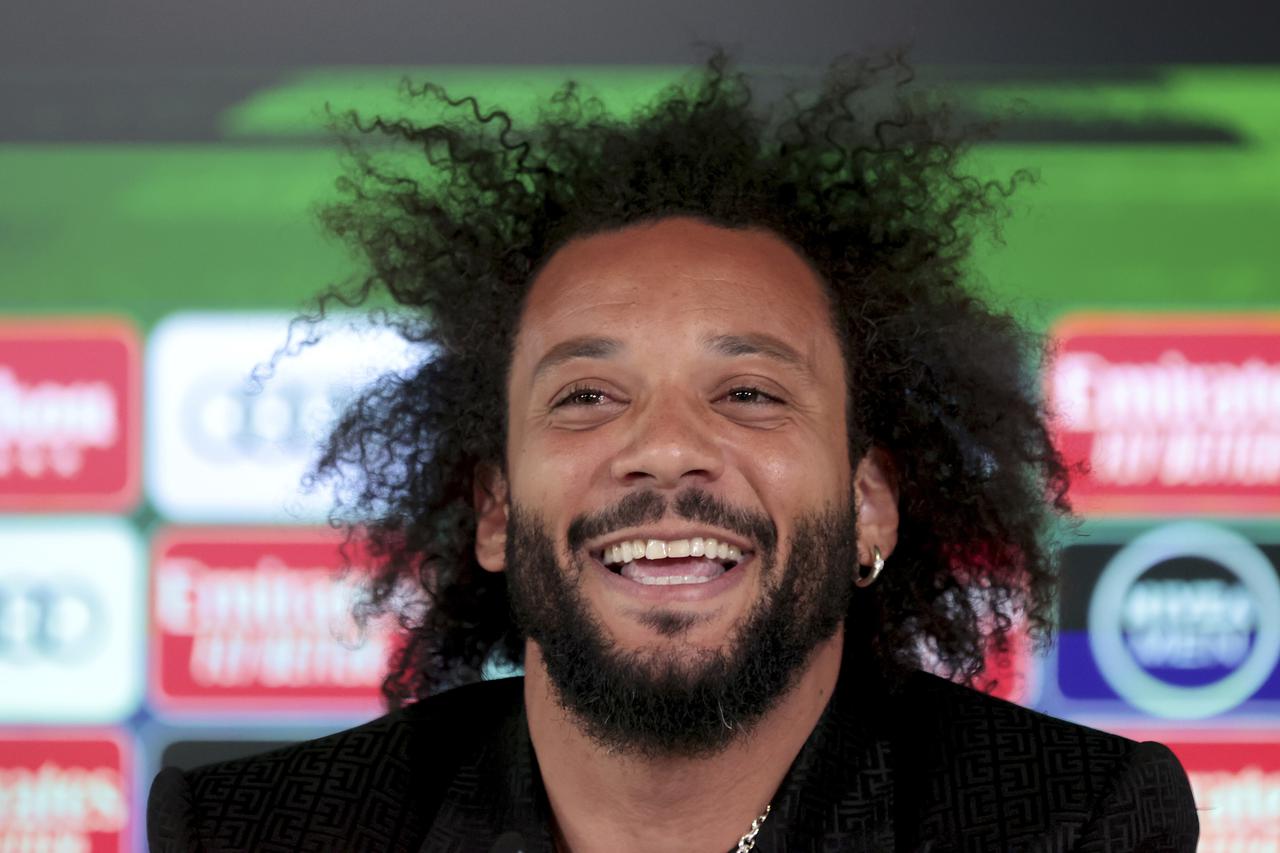 Marcelo says goodbye to Real Madrid after 16 years wearing white and 25 titles