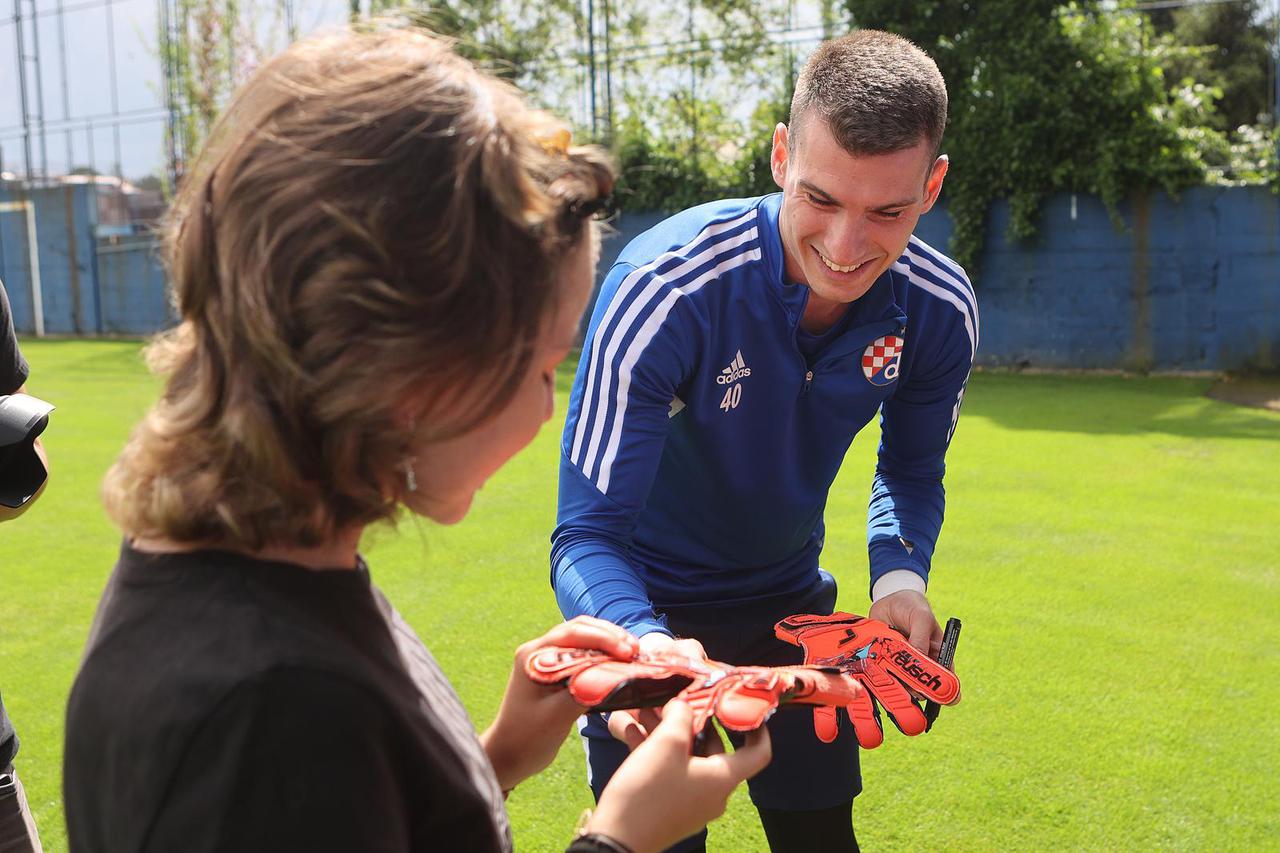 Zagreb: Djevojčica Antonija Bošnjak posjetila GNK Dinamo