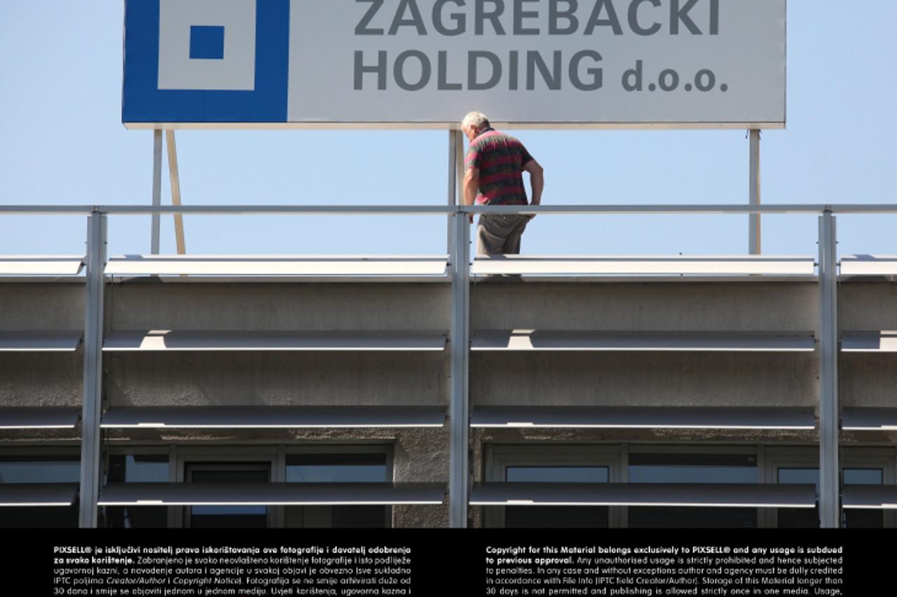 '09.09.2011,  Zagreb - Zgrada Zagrebackog holdinga u Vukovarskoj ulici.  Photo: Patrik Macek/PIXSELL'