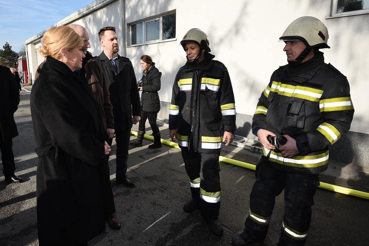 Oroslavje: Predsjednica posjetila vatrogasce i zgarište tvrtke AquafilCRO