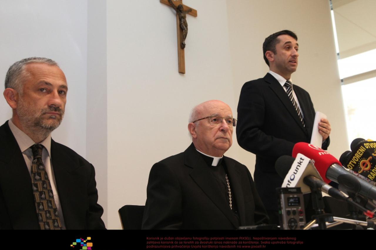 '09.11.2011., Zagreb - Poruku vjernicima u povodu parlamentarnih izbora uputili su danas u ime Hrvatske biskupske konferencije biskup Marin Srakic i Gordan Crpic. Photo: Patrik Macek/PIXSELL'