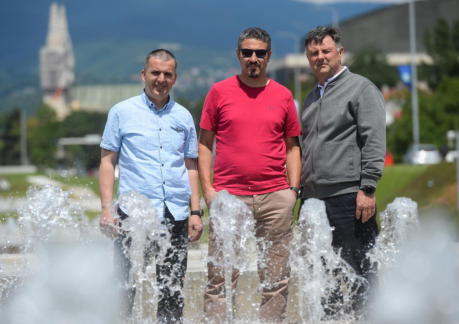 27.05.2020., Fontane kod NSK, Zagreb - Reportaza o fontanama s radnicima iz kontrolne sobe i strojarnice. Antonio Blazev, Dario Erdelic, Ivica Blazun.Photo: Marko Prpic/PIXSELL