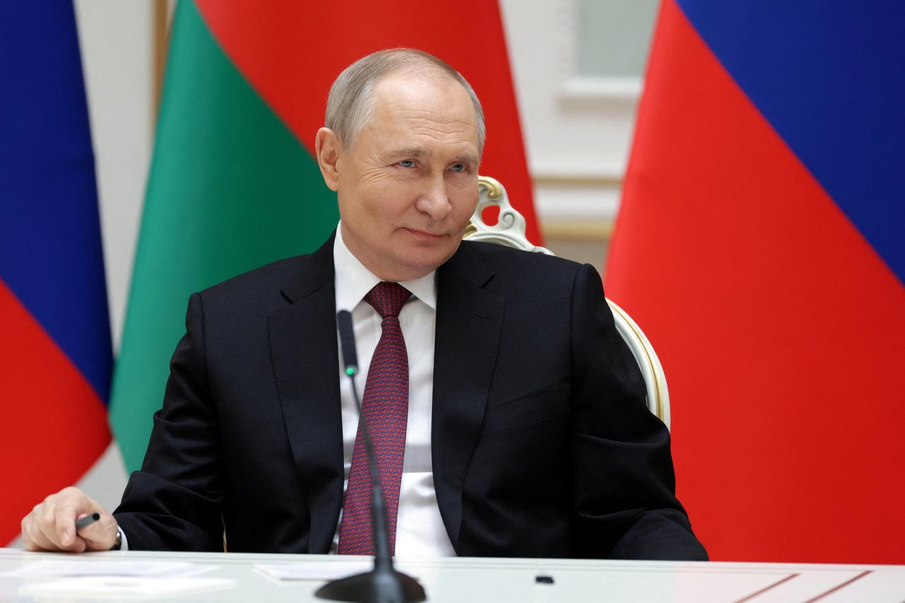 Russia's President Putin and Belarus' President Lukashenko chair Union State summit in Minsk