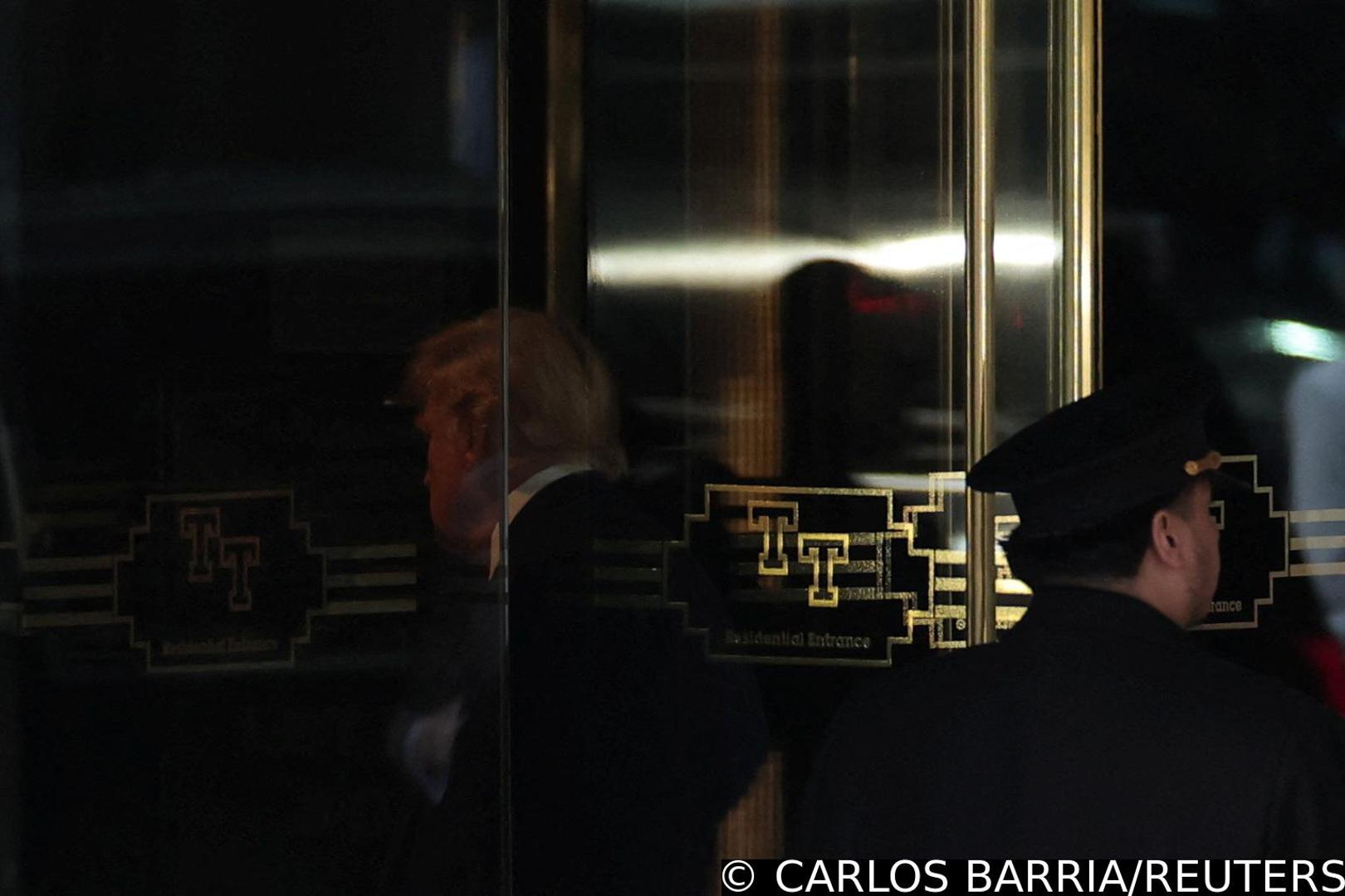 Former U.S. President Donald Trump arrives at Trump Tower, after his indictment by a Manhattan grand jury following a probe into hush money paid to porn star Stormy Daniels, in New York City, U.S April 3, 2023.  REUTERS/Carlos Barria Photo: CARLOS BARRIA/REUTERS