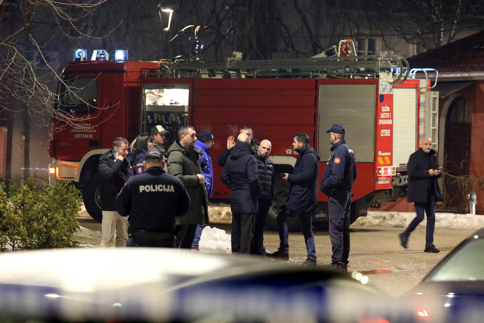 Ubilački pohod počeo je oko 17.30  u Bajicama, dijelu Cetinja, priopćila je policija. Žrtve su ubijene na pet različitih lokacija, a prve četiri u restoranu, podijelila je tužiteljica. Dvoje ubijene djece bilo je u dobi od 10 i 13 godina, navodi policija.