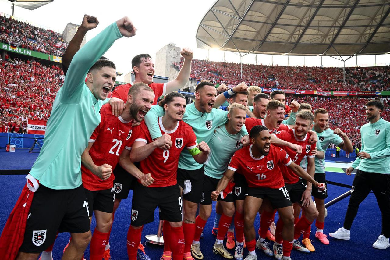 Euro 2024 - Poland v Austria